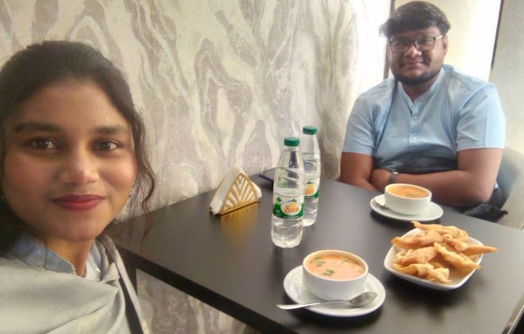 যশোরে ঝলমলে লাক্সারি ডাইনে রিমি ও নাহিদ 