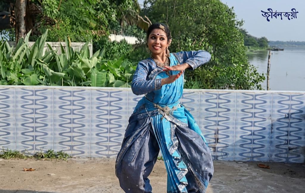 ওই-যে ঝড়ের মেঘের কোলে (রবীন্দ্র নৃত্য)